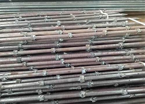 淇滨隧道钢花管